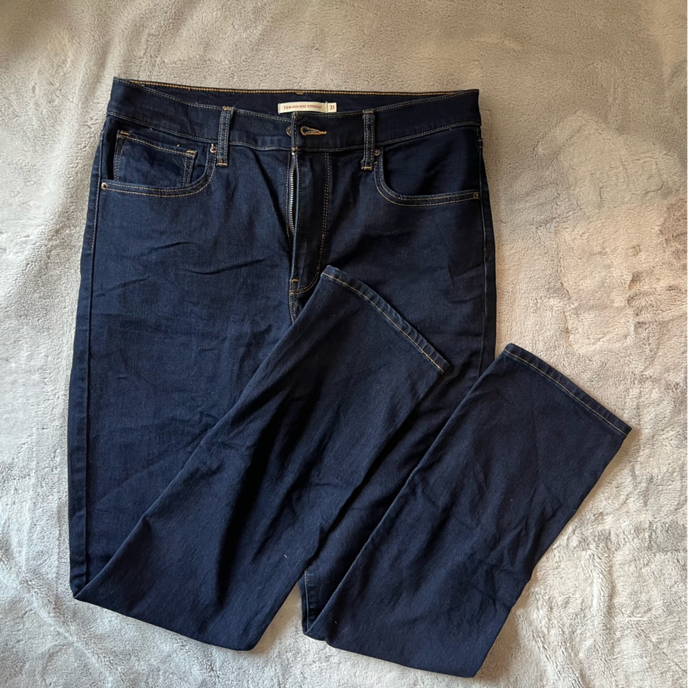 Levi’s straight leg